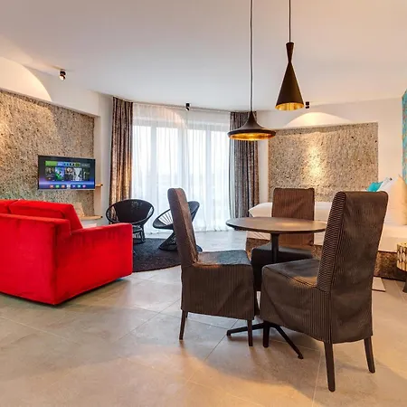 Hotel im Bunker-3